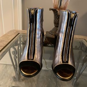 Stunning peep toe booties